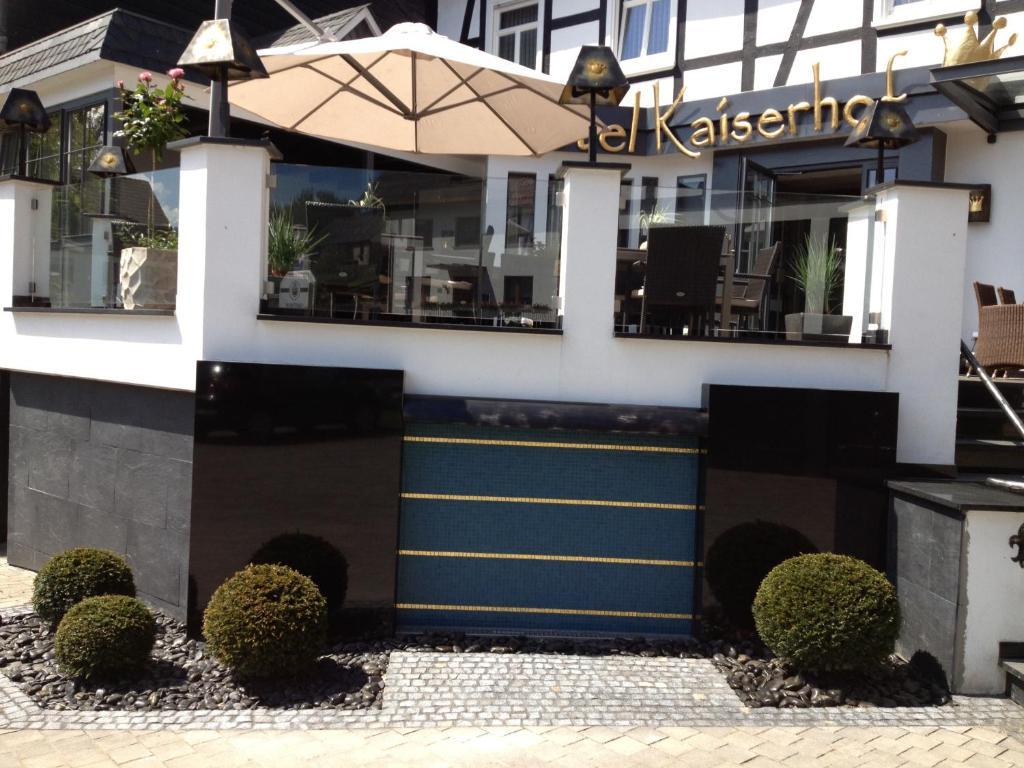 Hotel Kaiserhof Medebach Esterno foto