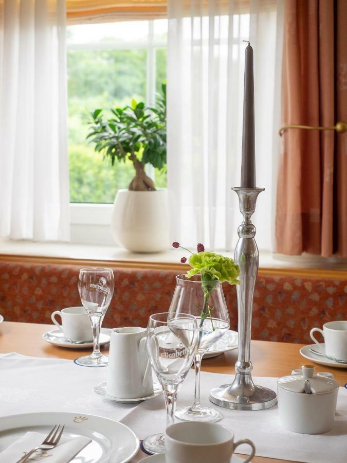 Hotel Kaiserhof Medebach Esterno foto